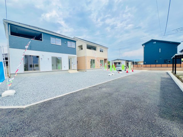 みどり市笠懸町阿左美の前面道路含む現地写真|閑静な住宅地◎
交通量も少なく、駐車も楽々♪