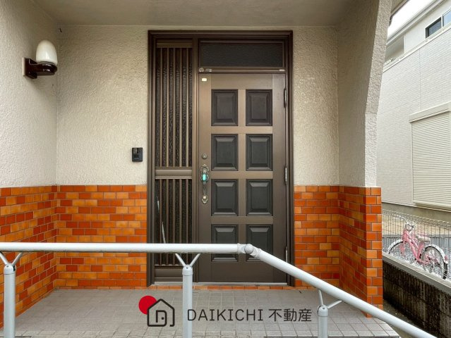 【玄関】 | 白岡市篠津　中古戸建