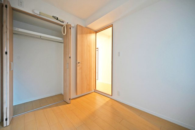 アドリーム伊丹北野のその他|-洋室4.3帖- 全居室収納スペース有