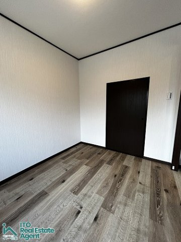 松ヶ崎久土町中古戸建の洋室