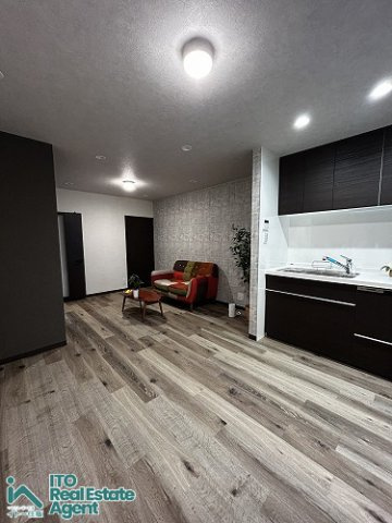 松ヶ崎久土町中古戸建の居間・リビング