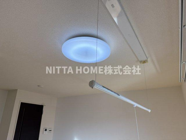 メゾン・ストークのその他|便利な室内物干しが付いています＊