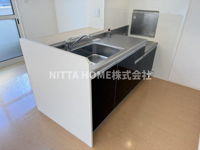 メゾン・ストークのキッチン|広々対面キッチン♪