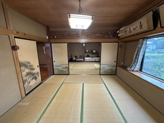 【和室】 | 【北杜市須玉町穴平】平坦な土地に佇む平家物件 | 東南の和室