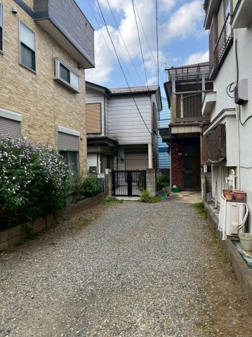 中古　朝霞市宮戸4丁目の前面道路含む現地写真