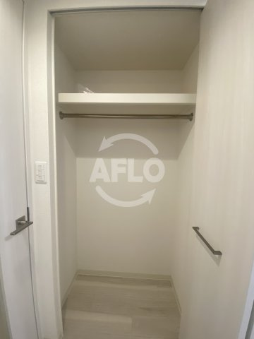 プレサンス大国町アドロッソの収納|プレサンス大国町アドロッソ　クローゼット