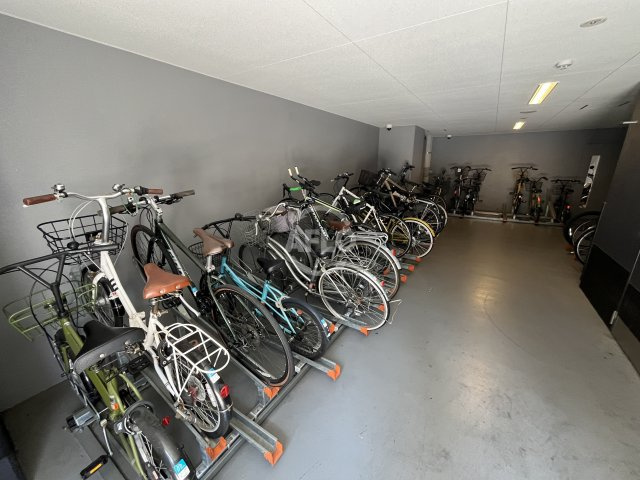 プレサンス大国町アドロッソの設備|プレサンス大国町アドロッソ　駐輪場