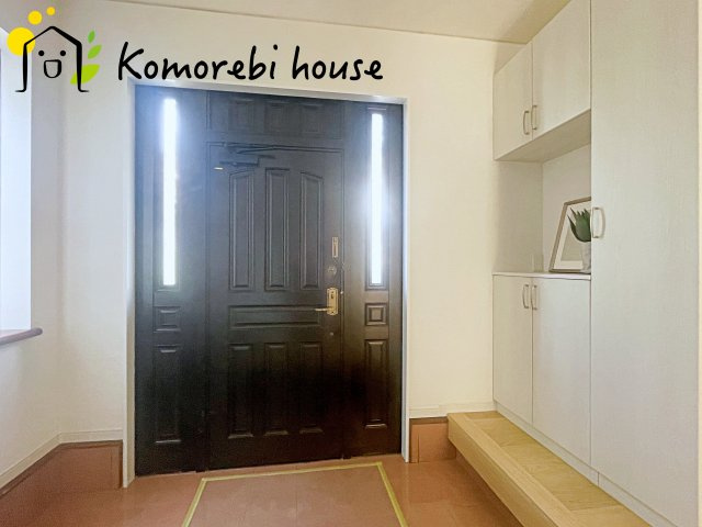 上尾市大字原市　中古戸建の玄関|2025/8/18　撮影