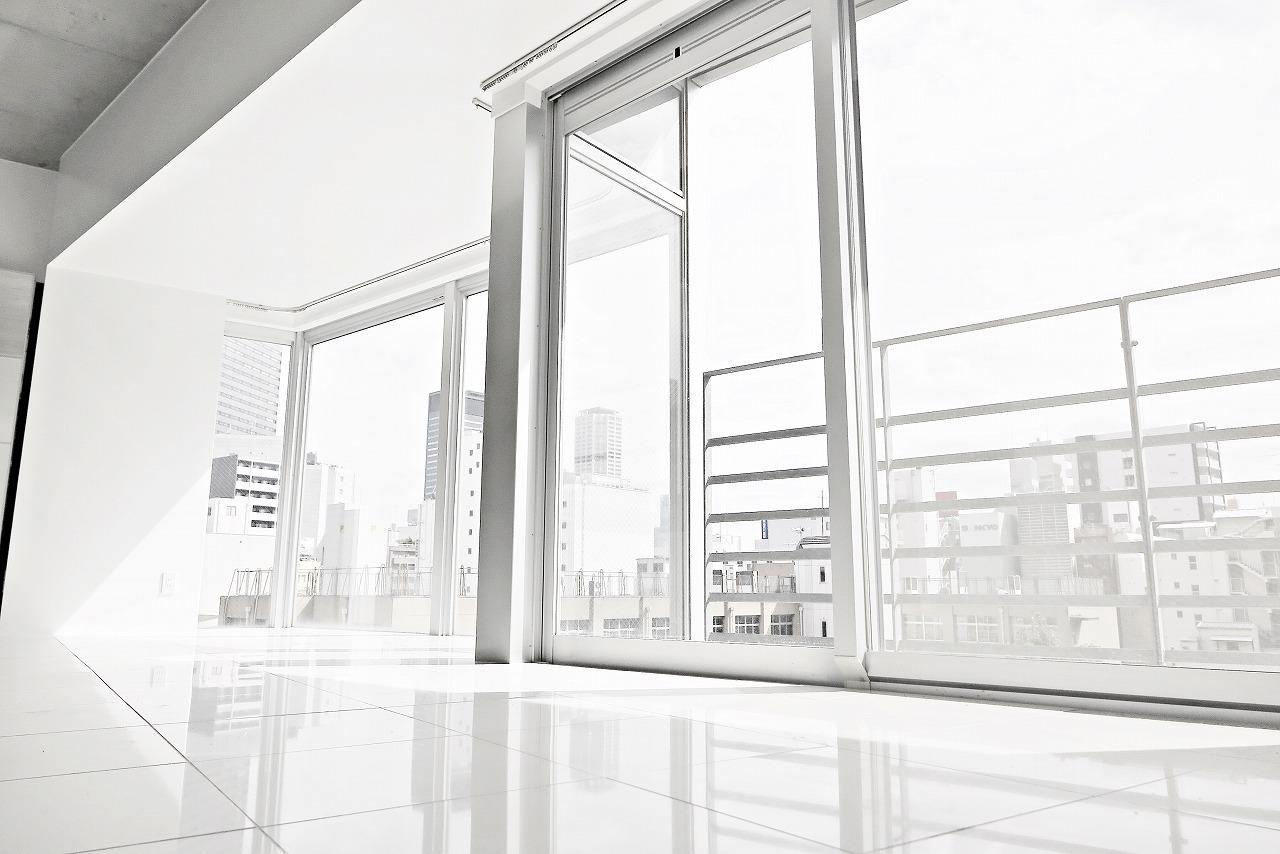 是空NANBAⅡの洋室|白はやっぱりイイ