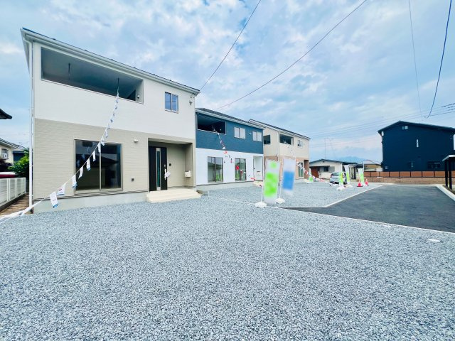 みどり市笠懸町阿左美の前面道路含む現地写真|閑静な住宅地◎
交通量も少なく、駐車も楽々♪