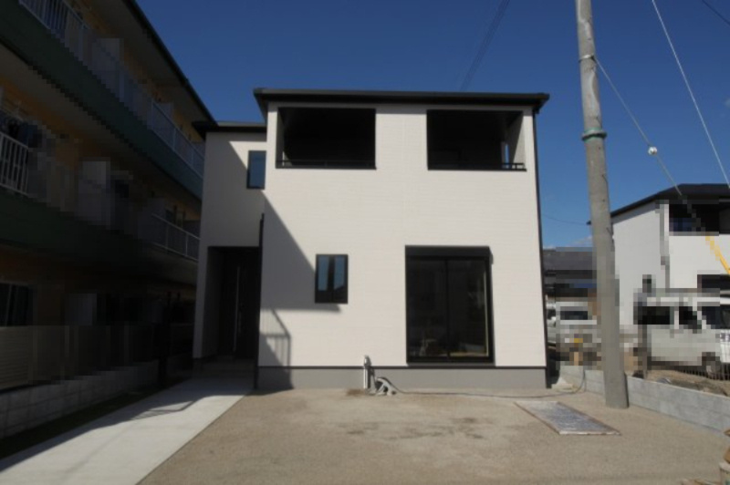 香美市土佐山田町宝町4丁目　5号棟　【内覧可能】（全5区画）　新築戸建の外観|南向き