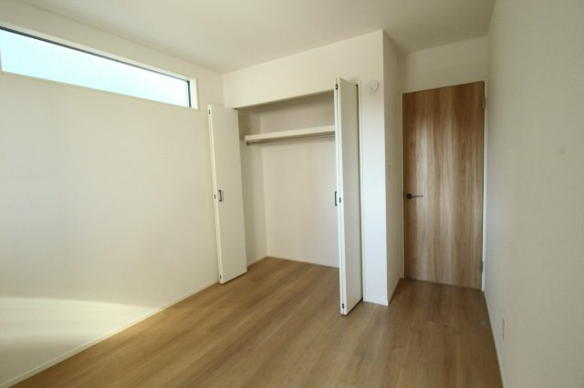 香美市土佐山田町宝町4丁目　5号棟　【内覧可能】（全5区画）　新築戸建の収納|2F　南西の部屋　5.25帖