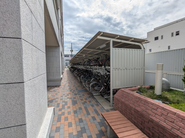 アリストタワー和歌山シティの駐輪場
