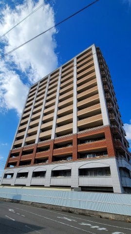 アリストタワー和歌山シティの外観