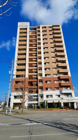 アリストタワー和歌山シティの外観