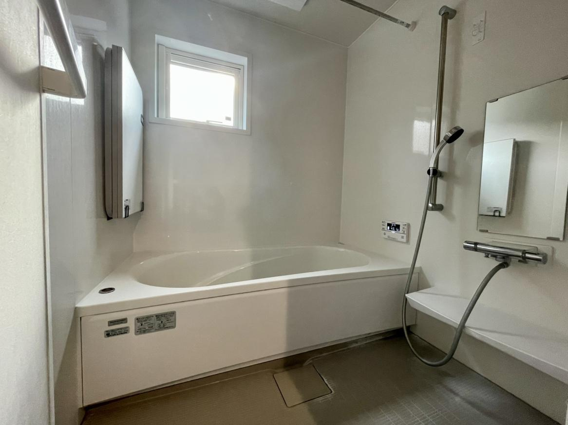 【No.7427】東今在家中古住宅/ 3LDK/R3年築浅の浴室