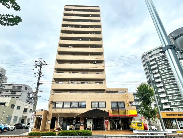 ロイヤルハイツ平針の外観