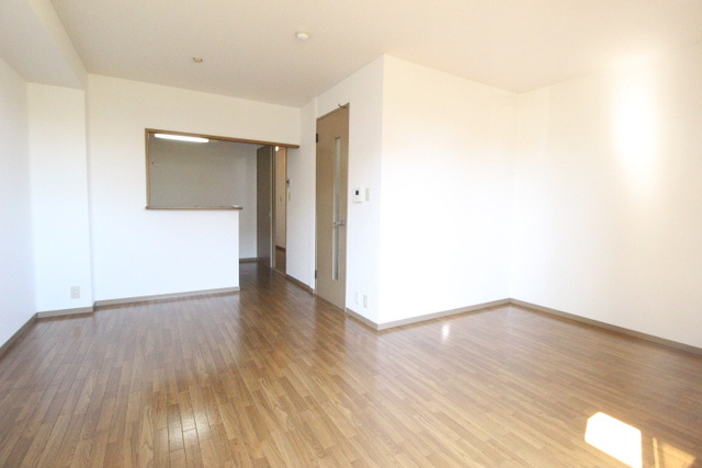 サンビレッジ梅満Cの内装