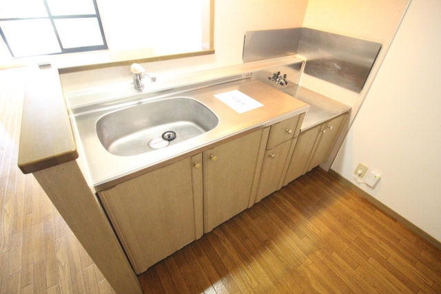 サンビレッジ梅満Cの内装