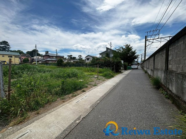 売地　中郡大磯町東小磯の前面道路含む現地写真