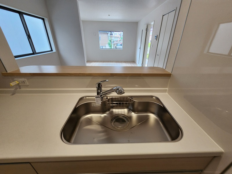 小牧市大字本庄字郷浦　新築戸建　１号棟のキッチン|お料理しやすいキッチンです