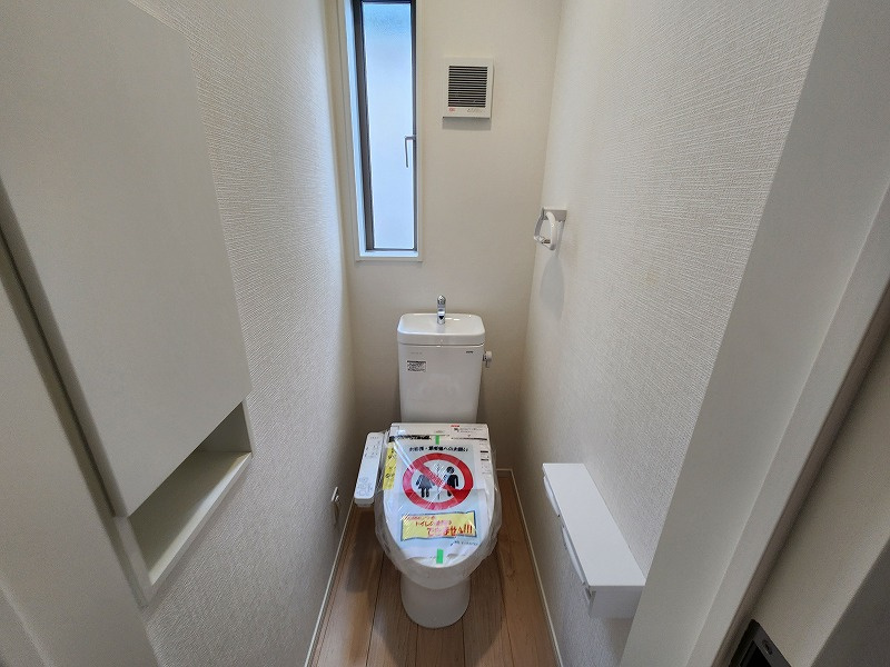 小牧市大字本庄字郷浦　新築戸建　１号棟のトイレ|2階のトイレです