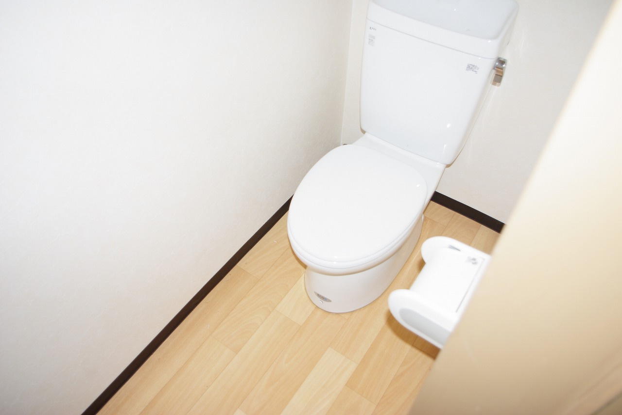 ダイワテニメントのトイレ|清潔感のあるトイレです