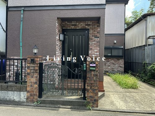 【エントランス】 | 【仲介手数料０円】相模原市南区西大沼5丁目　中古一戸建て | 相模原市南区西大沼5丁目　中古一戸建て