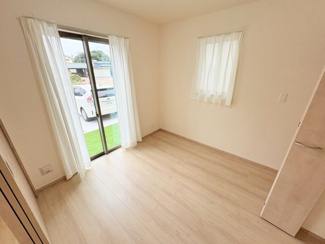 【洋室】 | 狭山市東三ツ木　新築分譲　西武新宿線『新狭山駅』徒歩9分　【新狭山小学区】