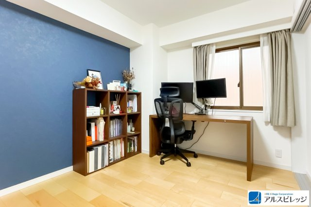 グランシェ志木の洋室