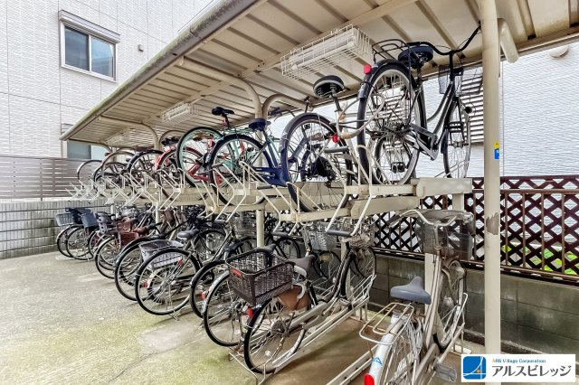グランシェ志木の駐輪場