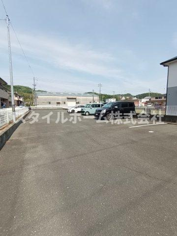 オリオンハイツCの駐車場