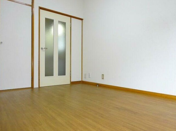 Tフラッツの居間・リビング