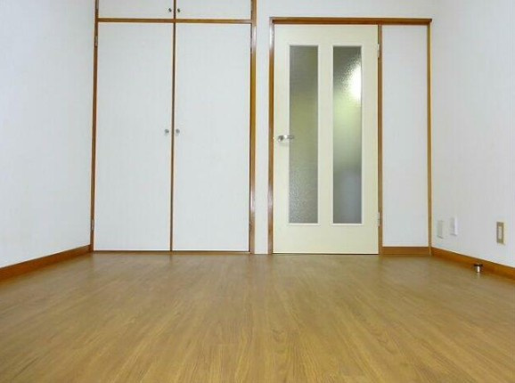 Tフラッツの居間・リビング