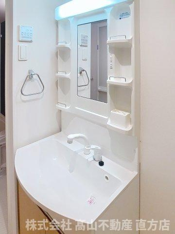 グランディール　中間の洗面所