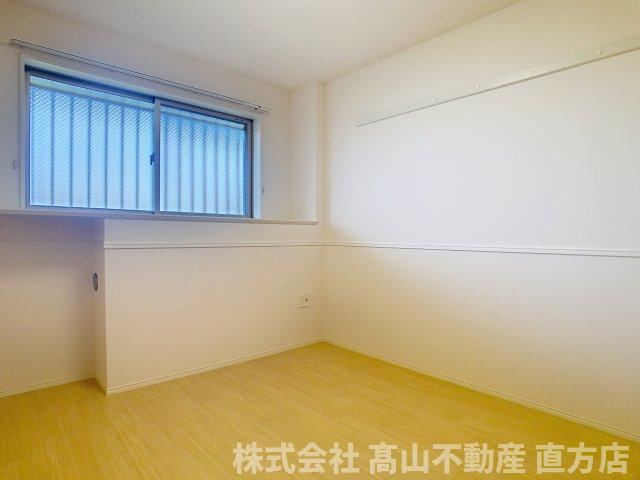 グランディール　中間の洋室