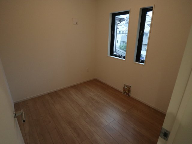 【洋室】 | 《仲介手数料無料》練馬区三原台１丁目22-11(全1戸)新築一戸建てKEIAI Grace | 撮影日 2025年7月11日 17:20 曇り