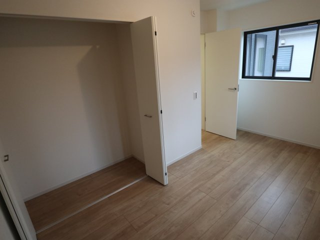 【洋室】 | 《仲介手数料無料》練馬区三原台１丁目22-11(全1戸)新築一戸建てKEIAI Grace | 撮影日 2025年7月11日 17:20 曇り