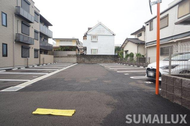 熊本市東区昭和町の賃貸マンションの駐車場