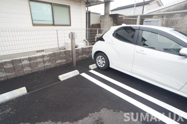 熊本市東区昭和町の賃貸マンションの駐車場