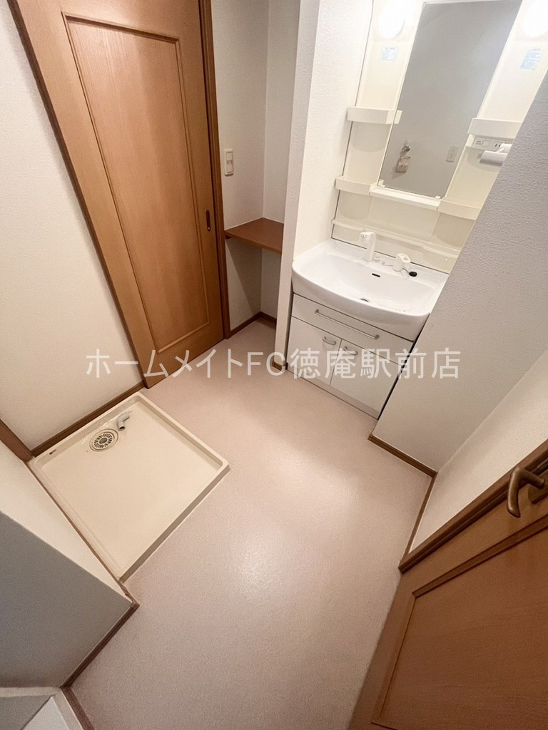 ラインテラの洗面所