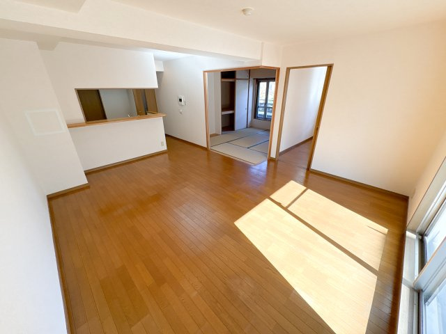 シティーコート富雄のエントランス