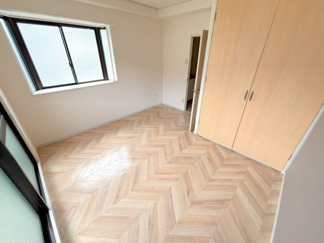 平岩ビルの内装