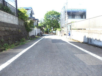 【前面道路含む現地写真】
