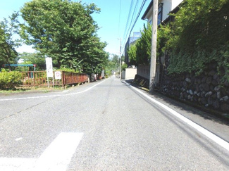 【前面道路含む現地写真】