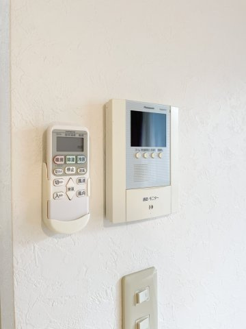 夙川第3コーポラスの防犯設備|モニターフォン（室内）