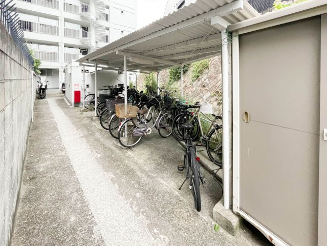 夙川第3コーポラスの駐輪場|駐輪場