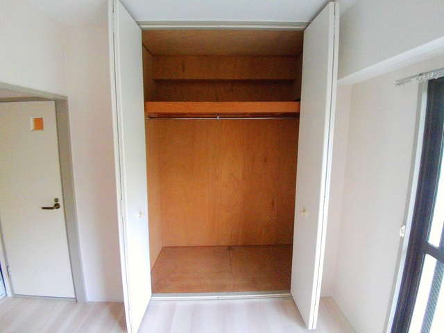 エール箕岡の収納