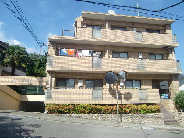 エール箕岡の外観