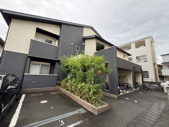 エミネンス蛍池の外観